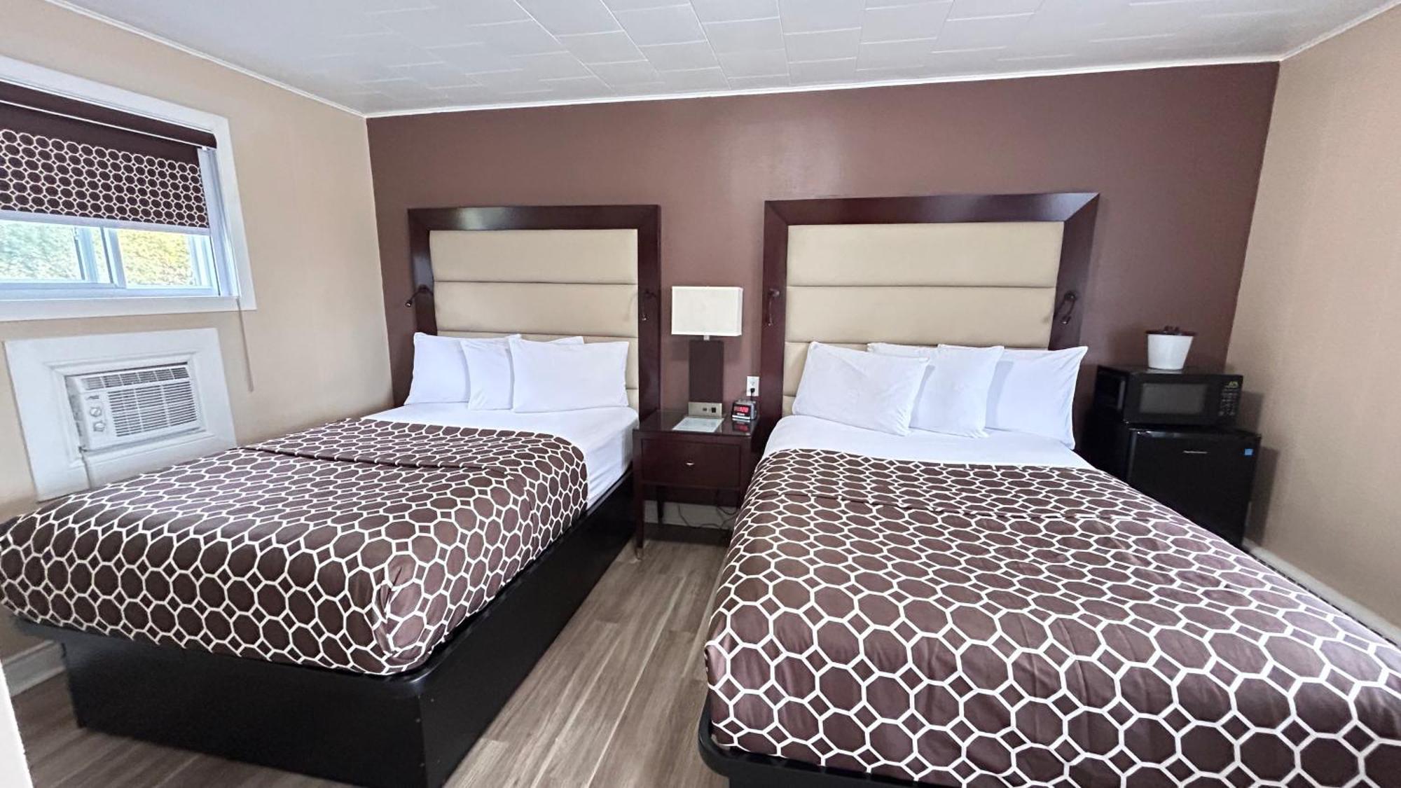 Rogers Motel Смитс-Фолс Экстерьер фото
